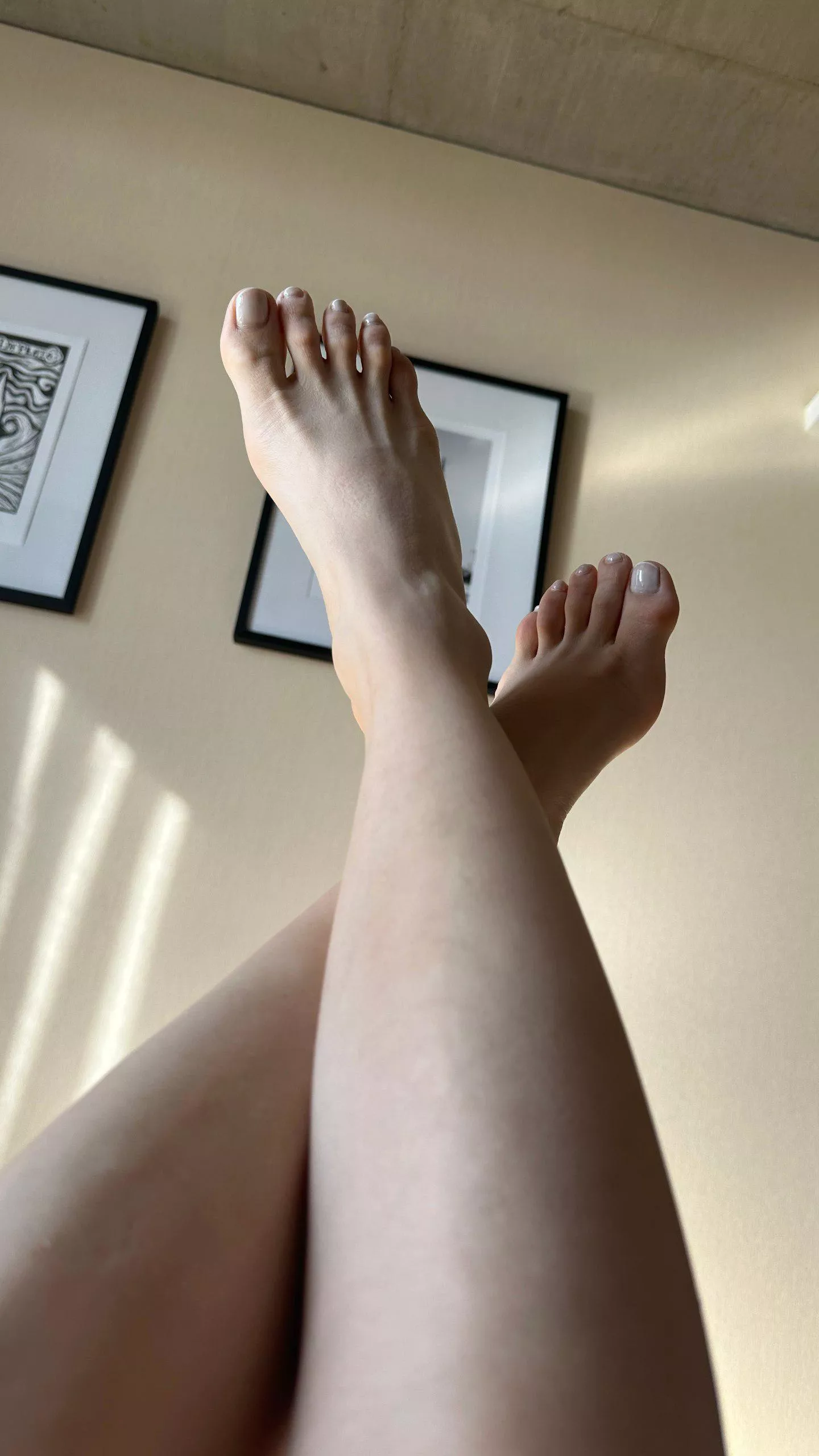 Feeling horny, any guys wanna send each other nudes? posted by FirsthandDi