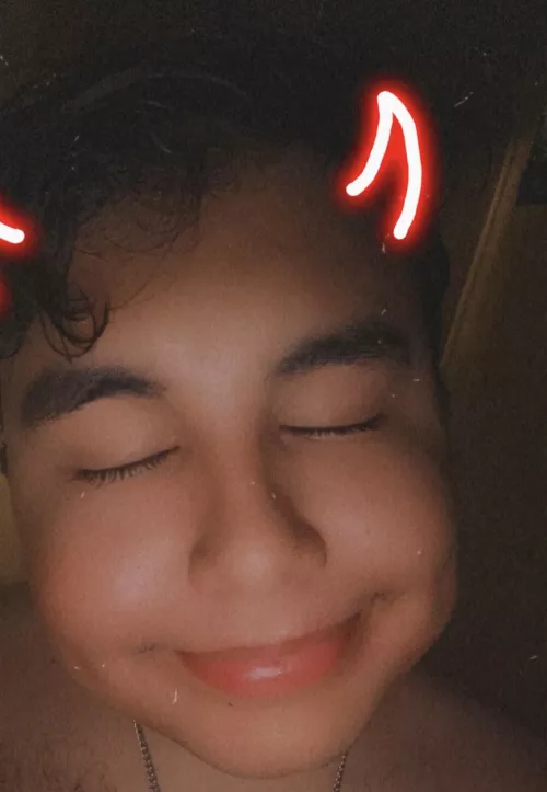 Good Afternoon!☺️ by Alternative-Style301