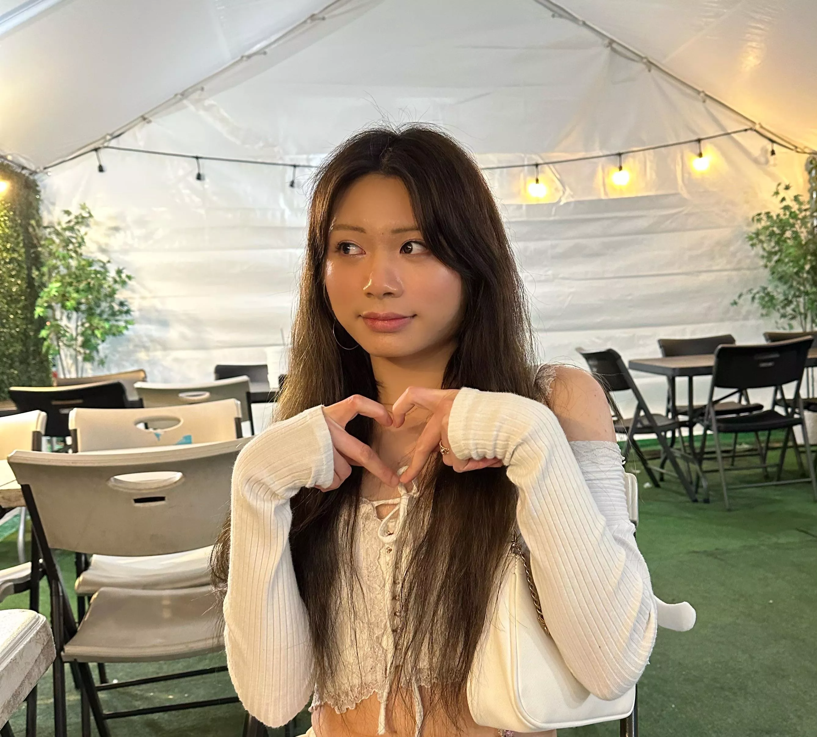 hand heart posted by SailorDae