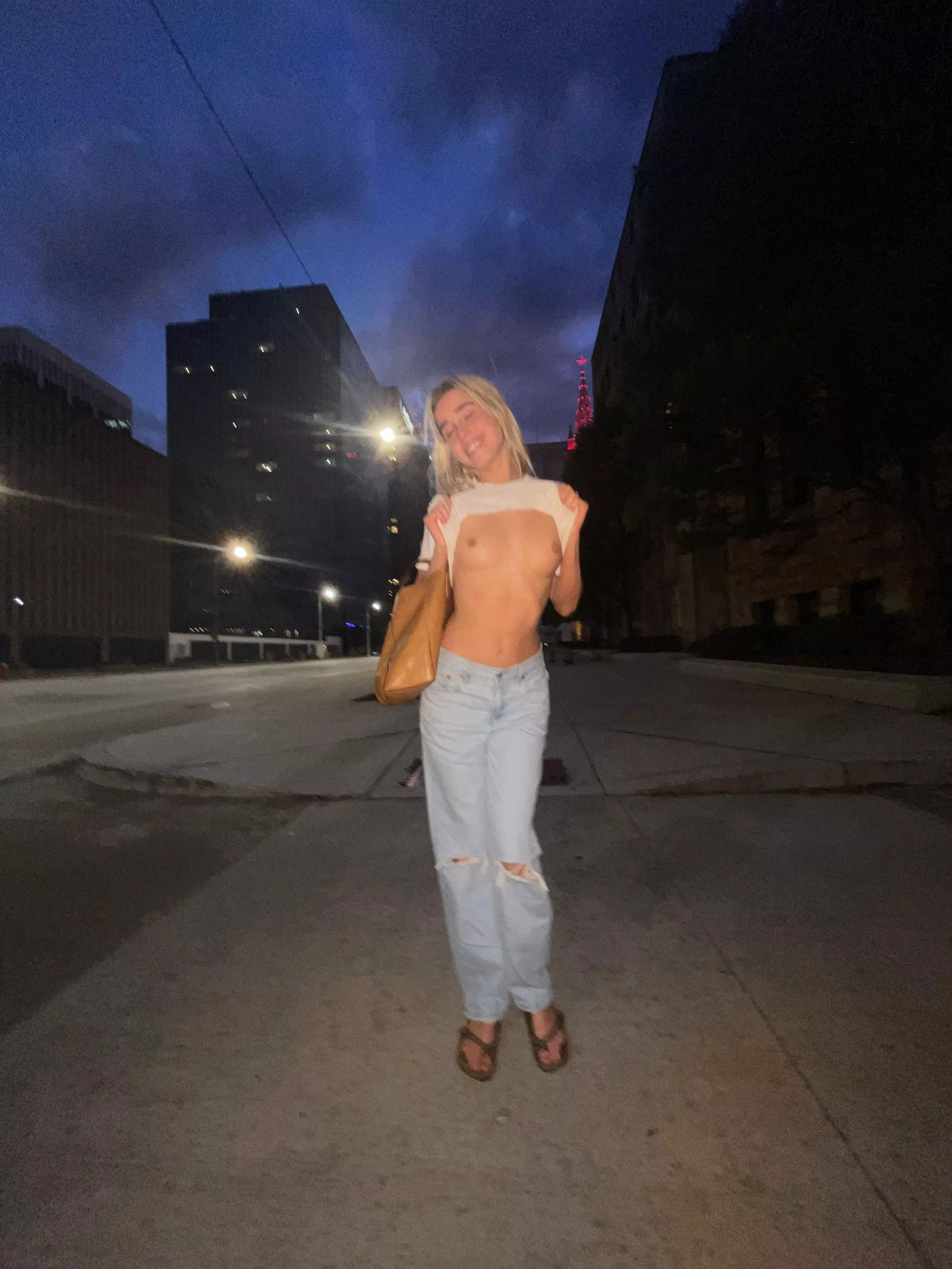 Happy so I decided to show off my tits 🥰🥰 posted by Livvythedancer