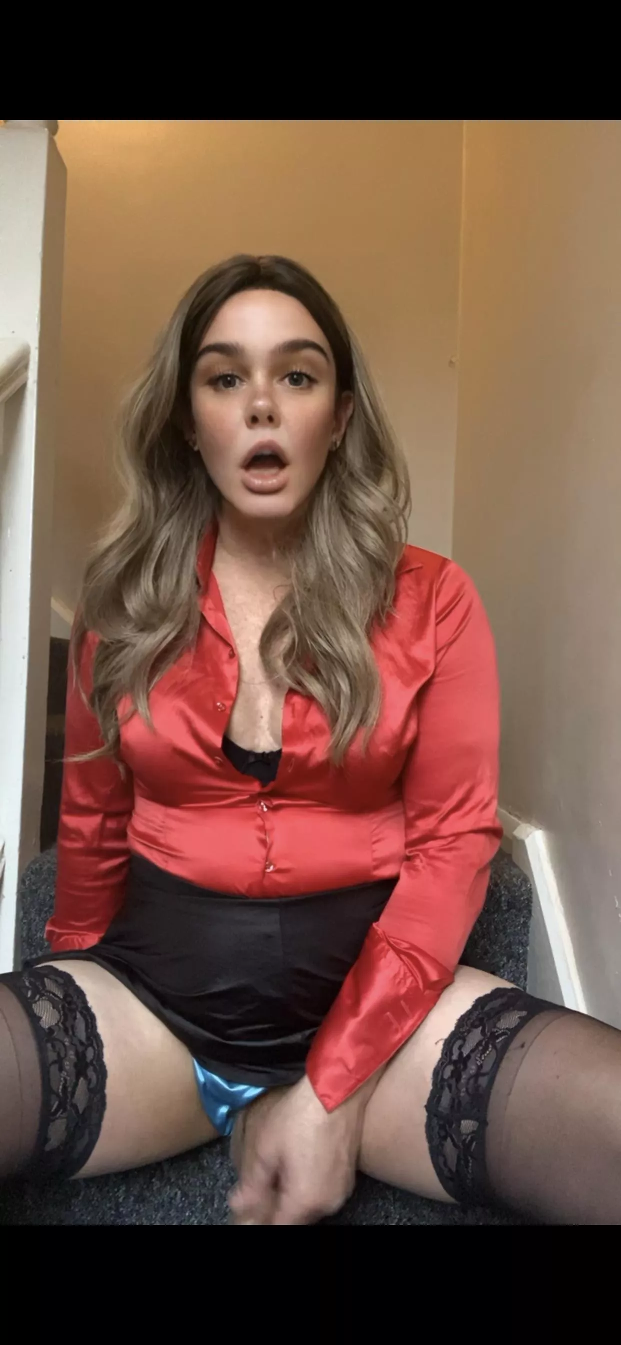 I love satin x posted by satinexecutive