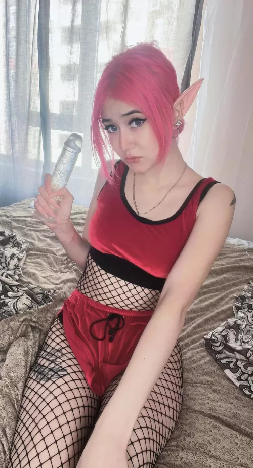 I love the feeling of your hands on my ass and the sting of a well-deserved spanking by ykisao