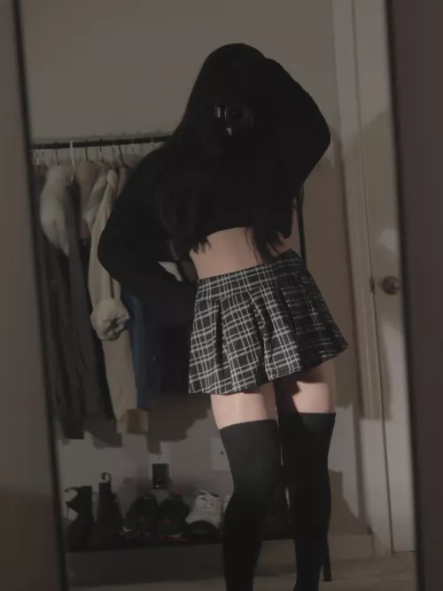 I should be studying right now :3 by Cross_Dress_For_Less