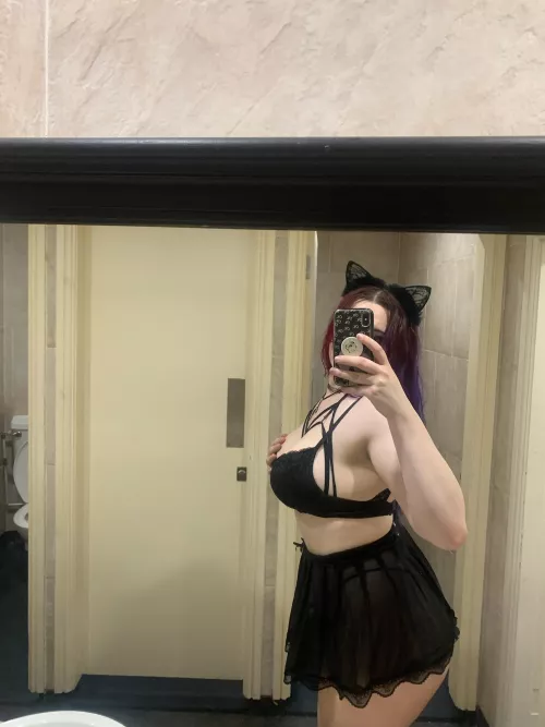 I should wear my cat ears more often 😻 by IvyRiina