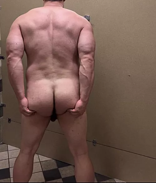 Isn’t Leg Day fun? by MrBigDaddyBuff