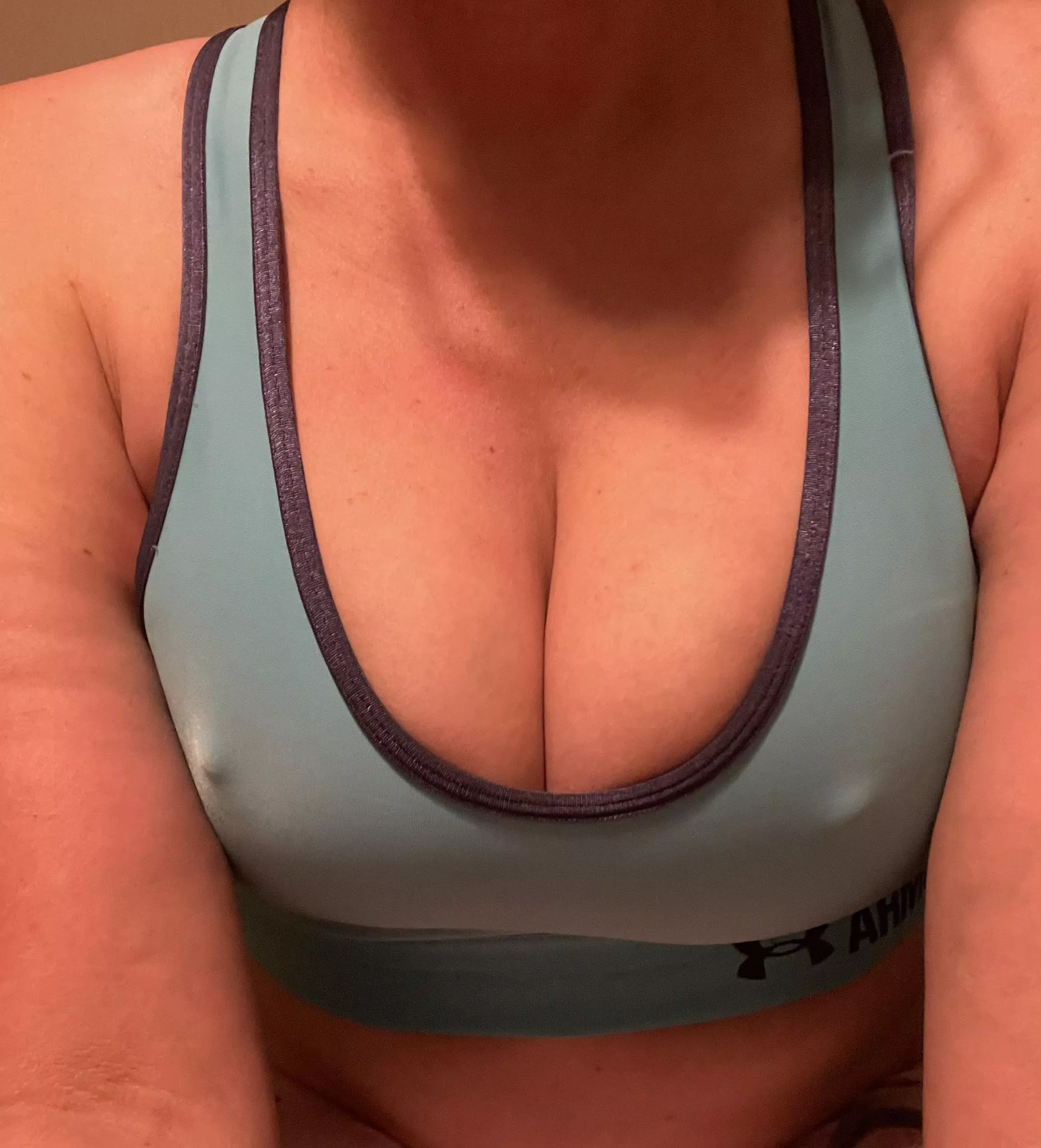 It's cold in the locker room posted by mysteriousone1050