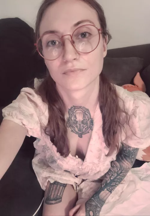 Just me pretending to be sweet by RIPebbles