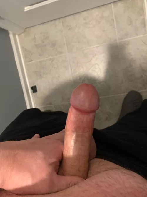 Looking for some new friends to chat. by ThatLawndude_919