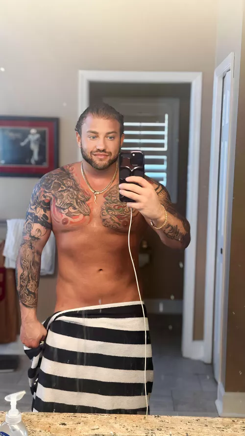 Looking to take my towel off by joeyhowyadoinnn