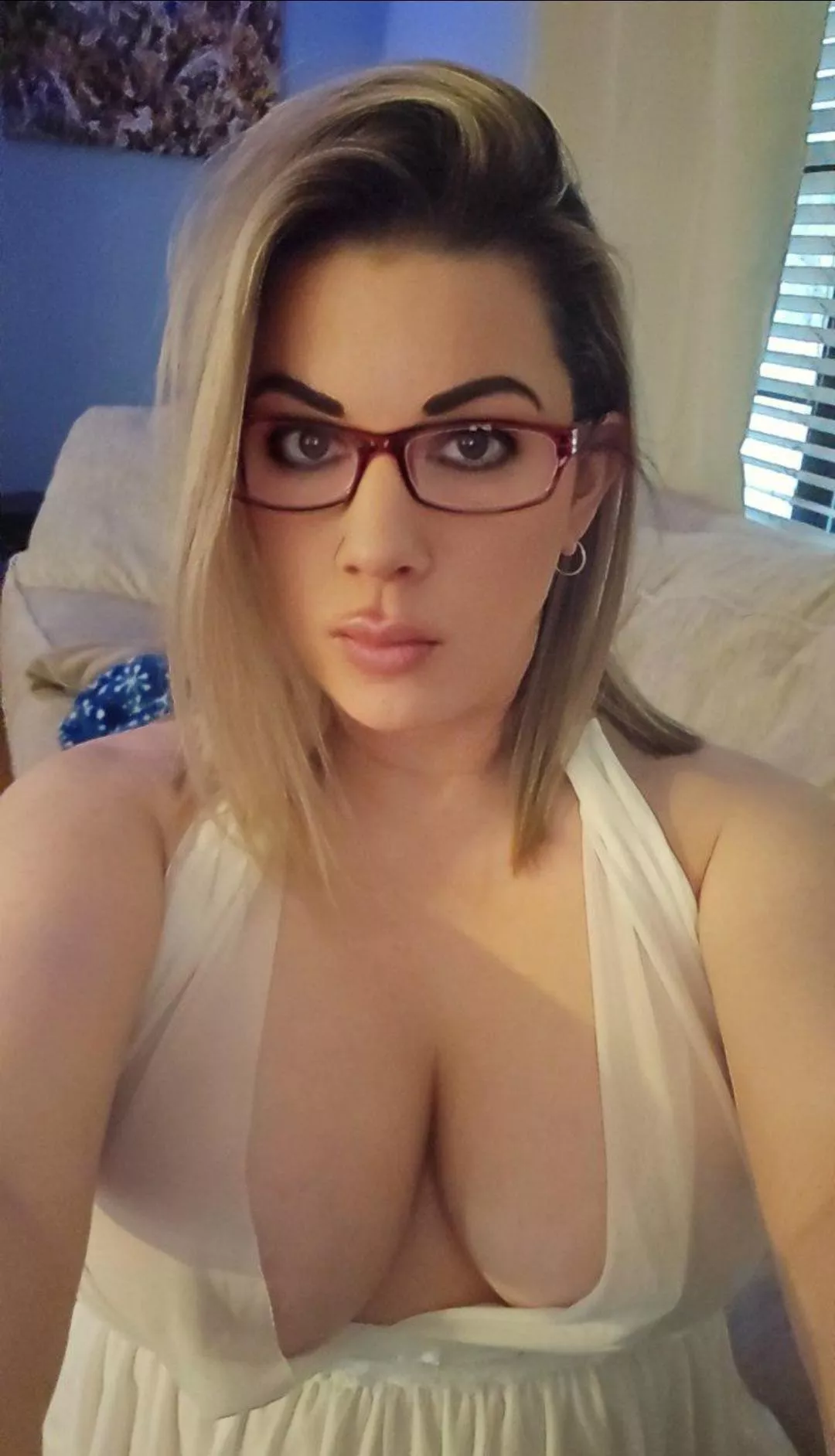 Milfie monday posted by Hotnursefla