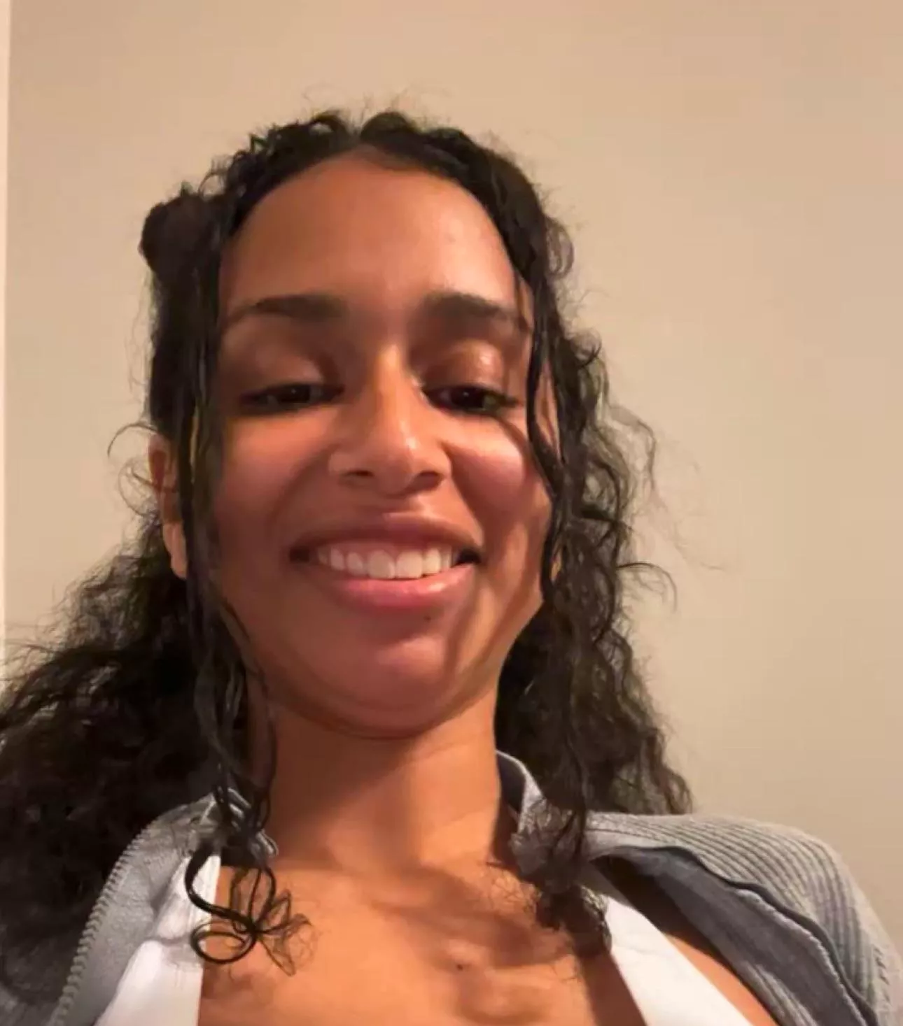 Na-me? posted by fyytfdttg