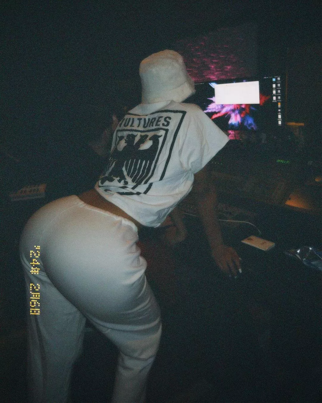 Parniathedonn cooking up in the stu posted by Guilty-Aside-3617