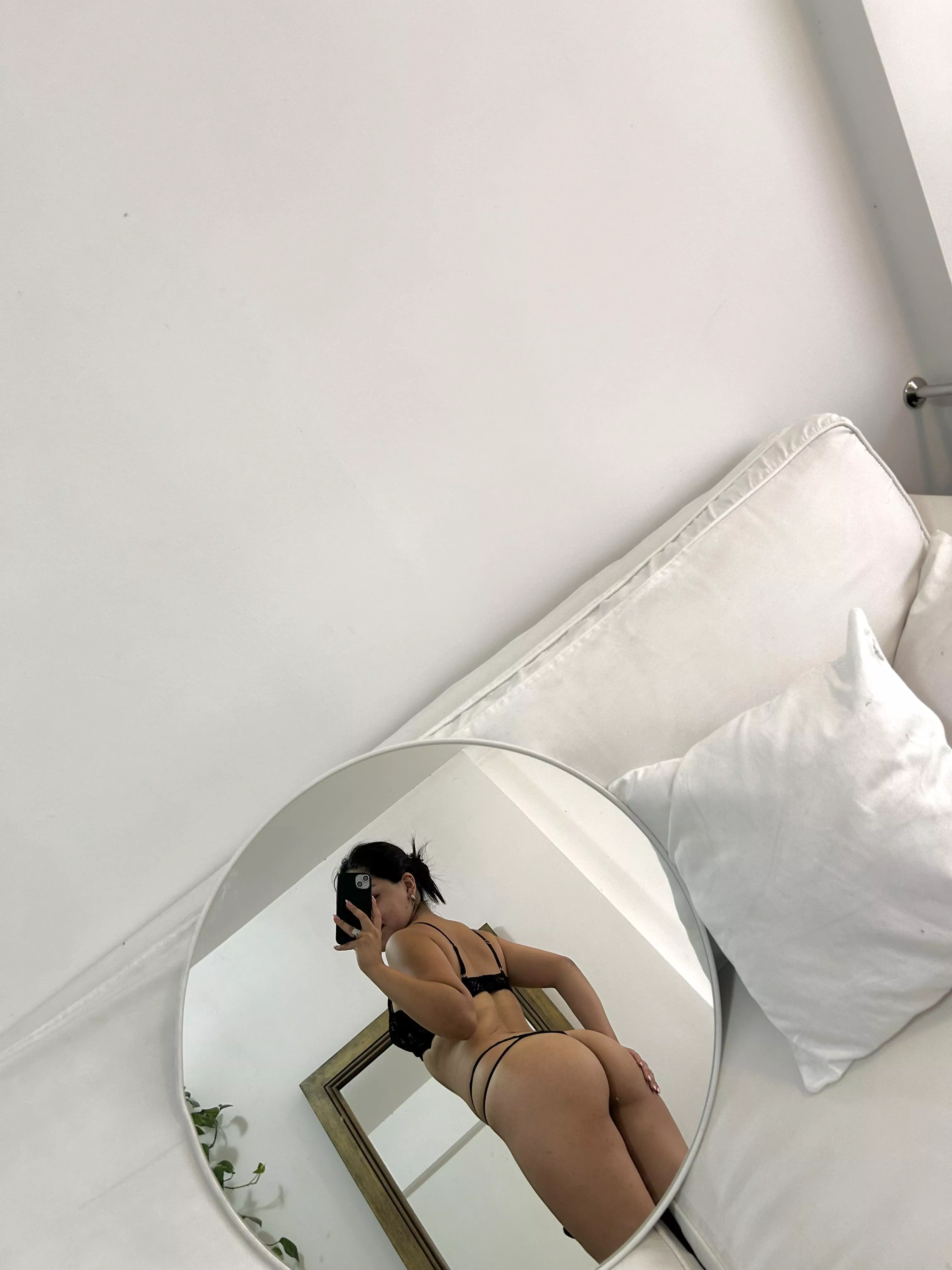 please hit me from the back in my room posted by EndurableFlashing