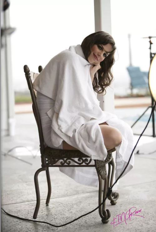 Rare Bobbi behind the scenes... by SpunkySpunkyAssGuy