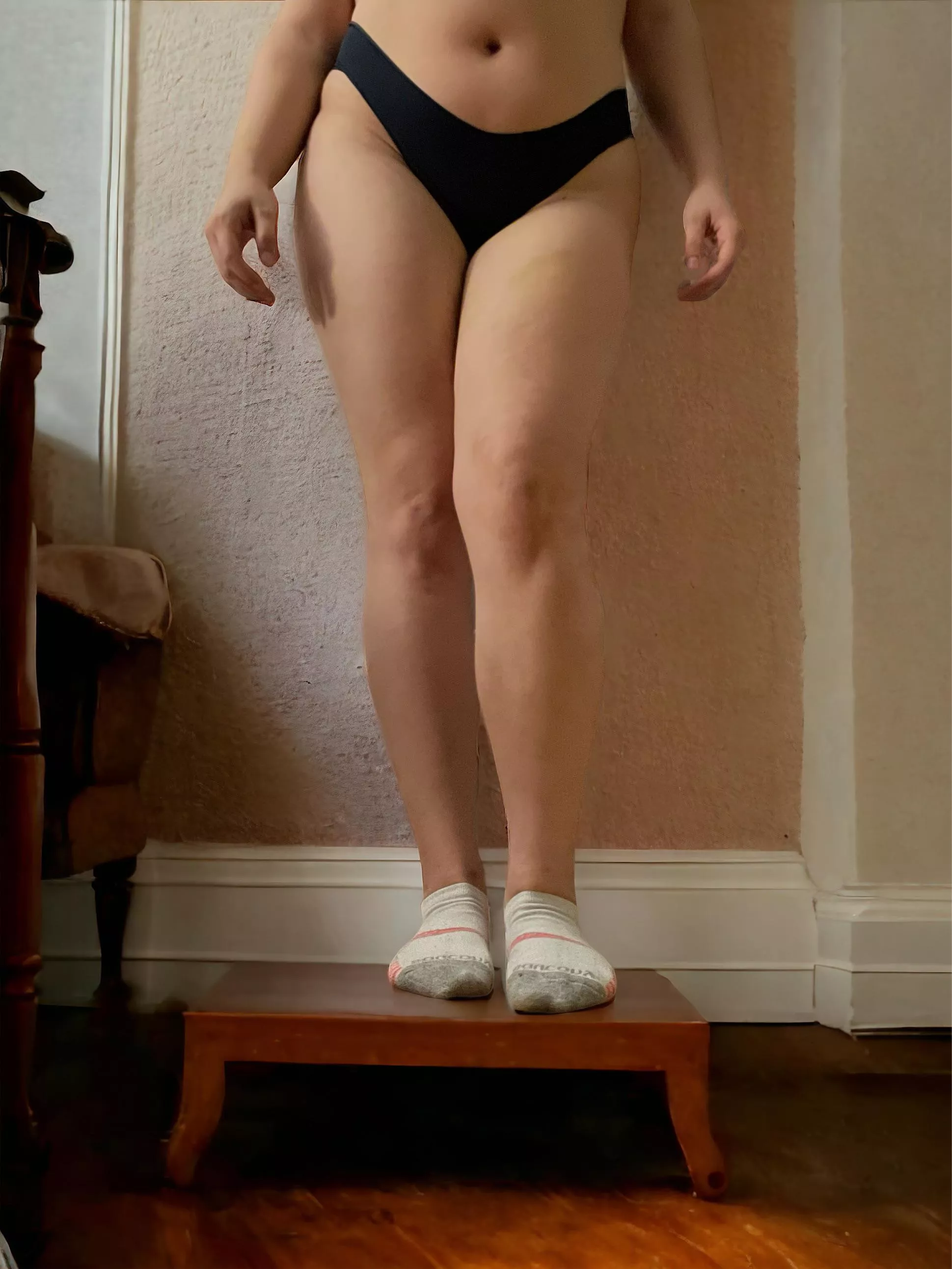 Still as a statue 😌 posted by annihilatedbyaugust