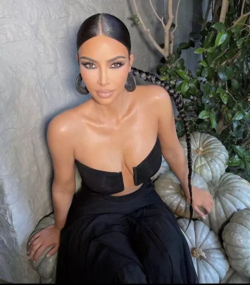 Turn up the glam by Distance2030