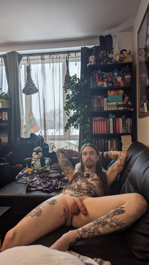 What better to do on a snow day than take nudes? (Ignore the heart monitor 😅) by Creaux-Onyx