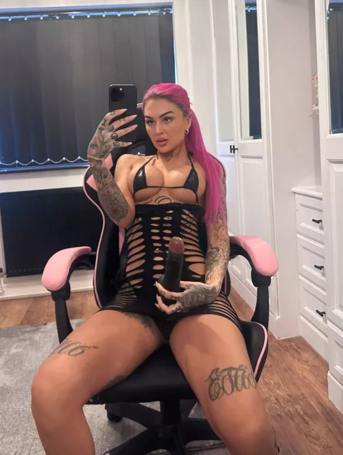 Which sissies are ready to get destroyed by this bbc by GoddessHannahxx