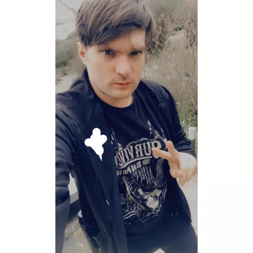 Which video game character should I cosplay as? by Aqn95