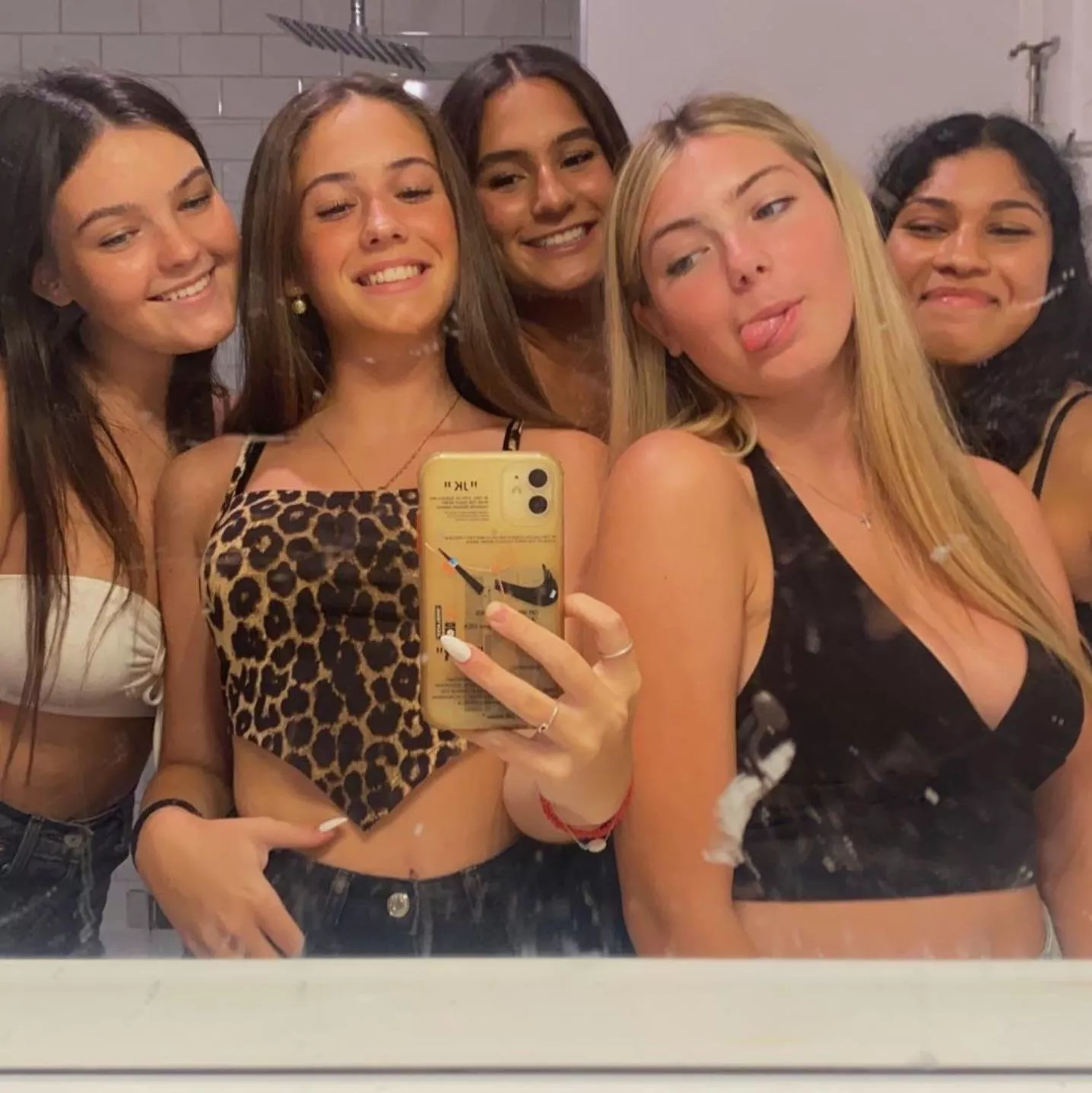 Who are you smashing? [5] posted by Life-Remote6301