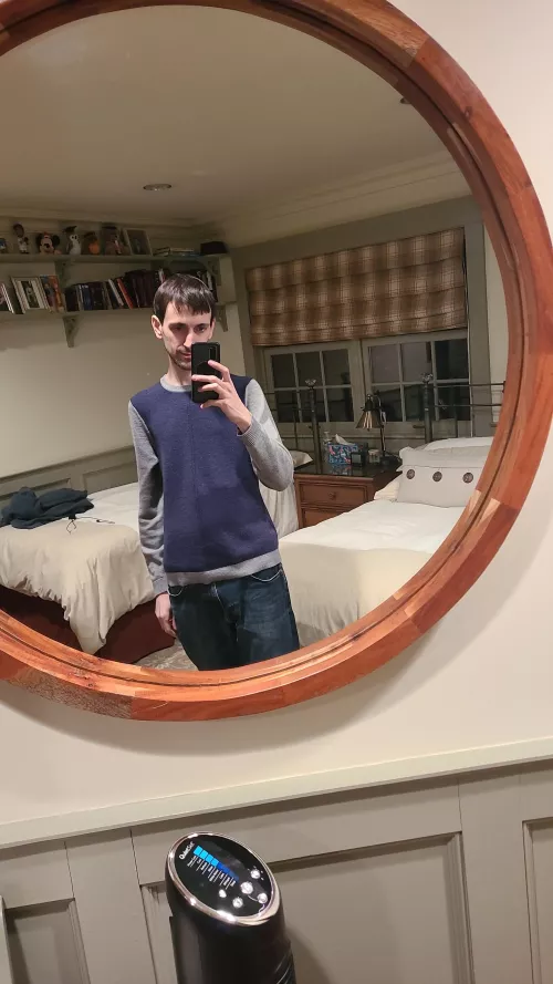 Who here is single? 👀 by Icy_Catch_7565