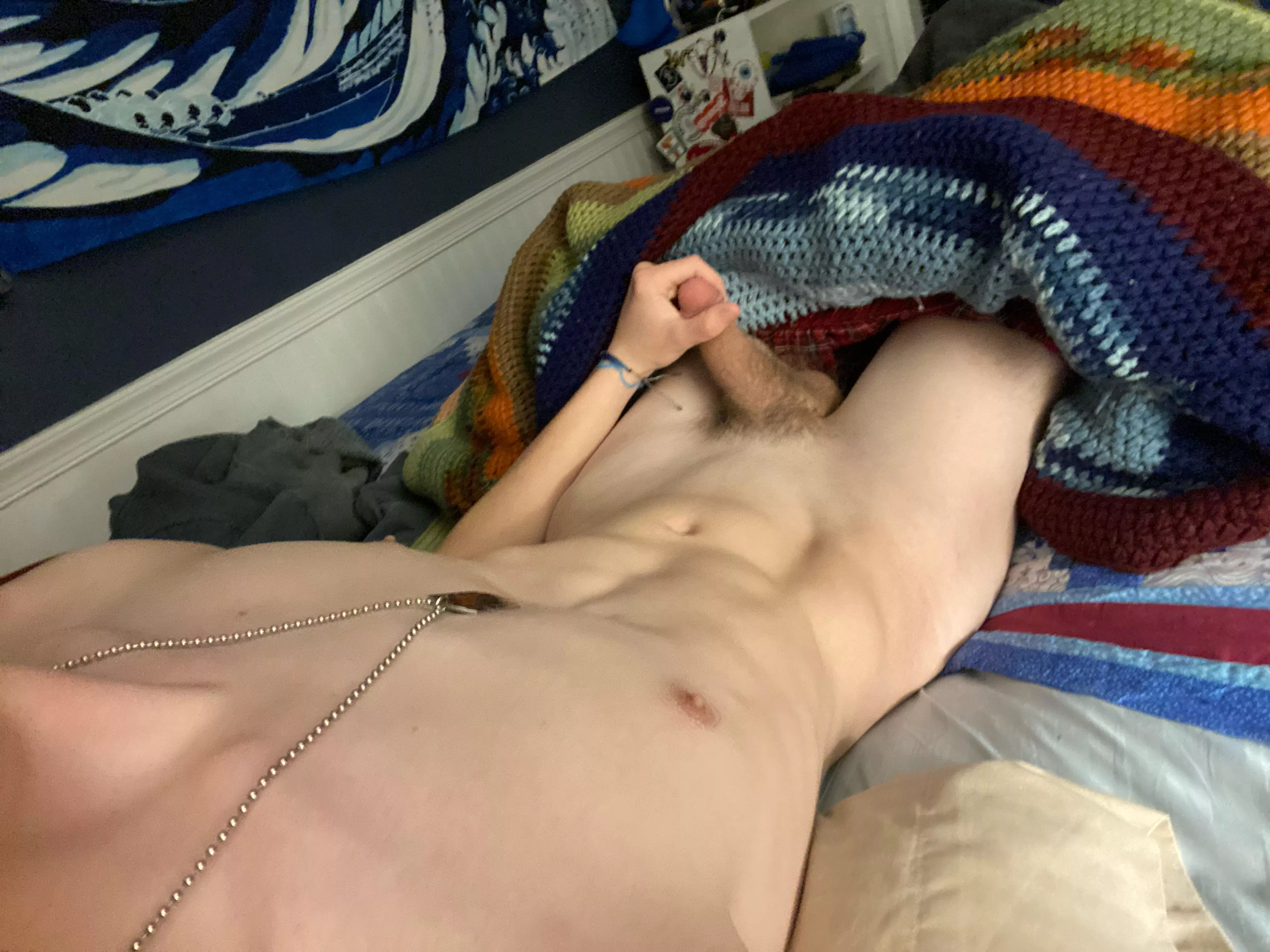 18 m USA hmu if your fit with a pic posted by Several_Rip9507