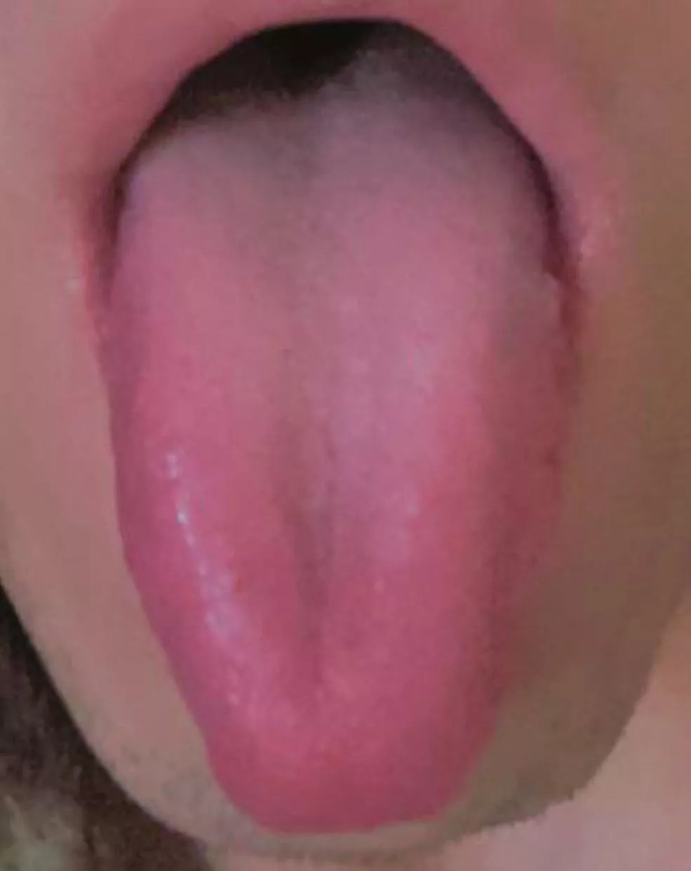 19 dm me if you’re into doing slutty ahegao face! :) posted by tongueboyjason