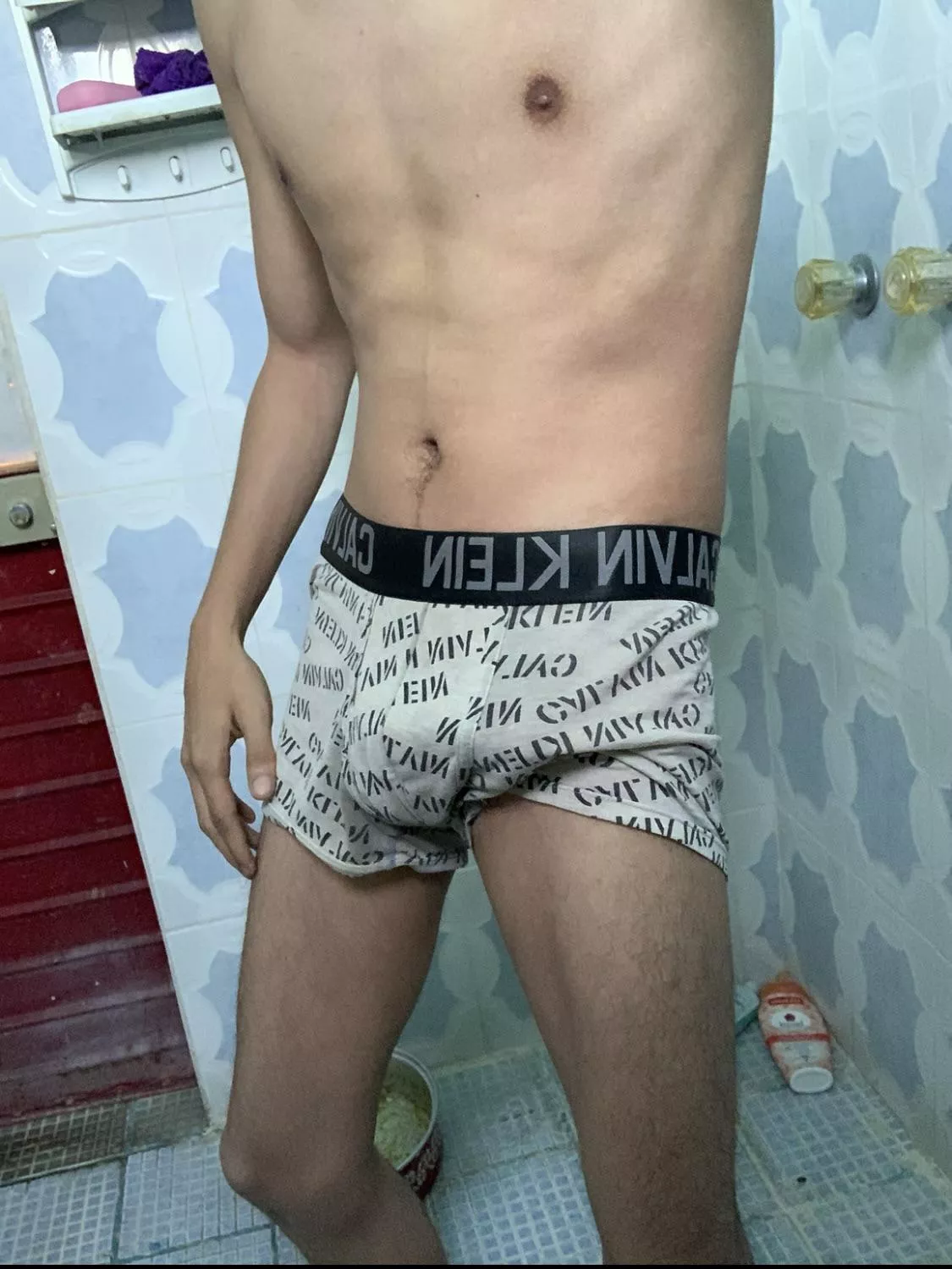 [19] years old am I sexy to you?🥵😈 posted by kiriii_ku