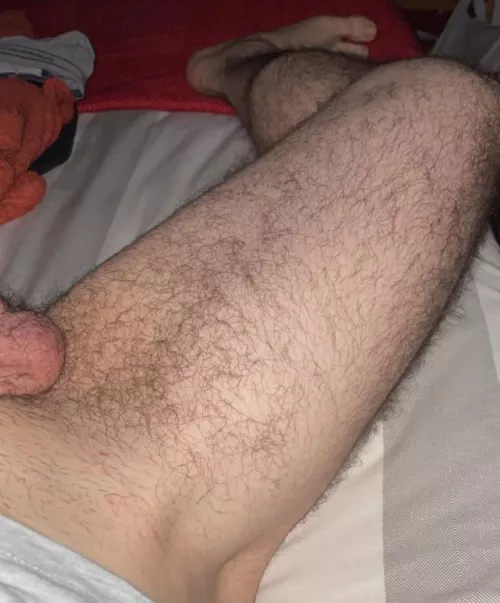 25 m , straight curious from Spain looking for dudes to have some fun, add me: pablolotan by pablolo164
