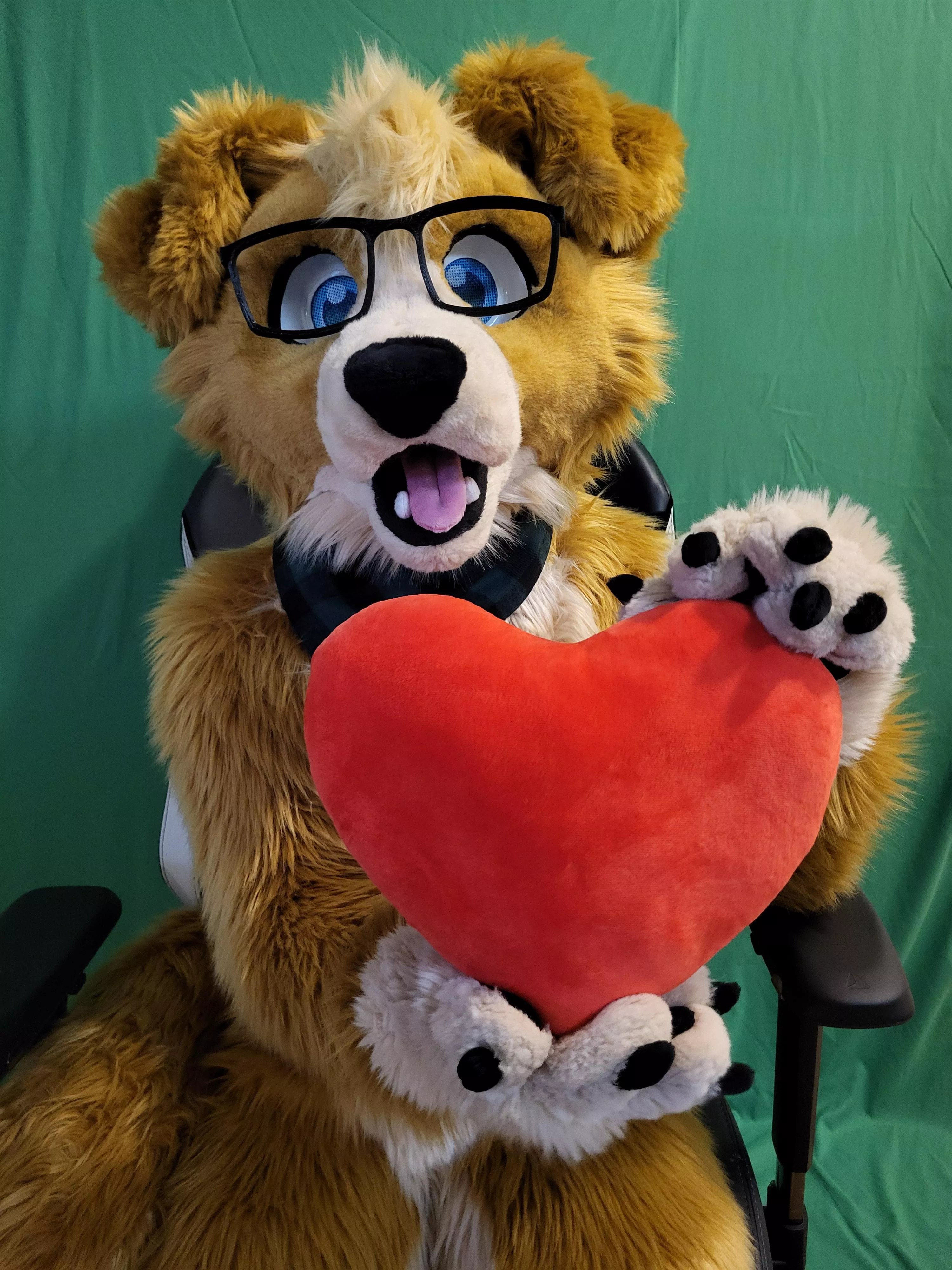 <3 Heart Emoji <3 posted by AReally_Cool_Hat