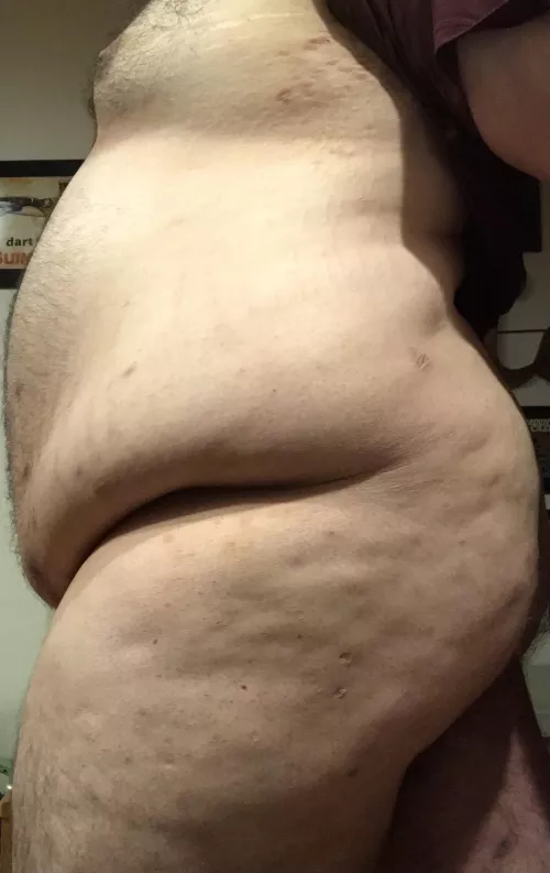 30 Chubby and wish I had men to play with by FatHoles