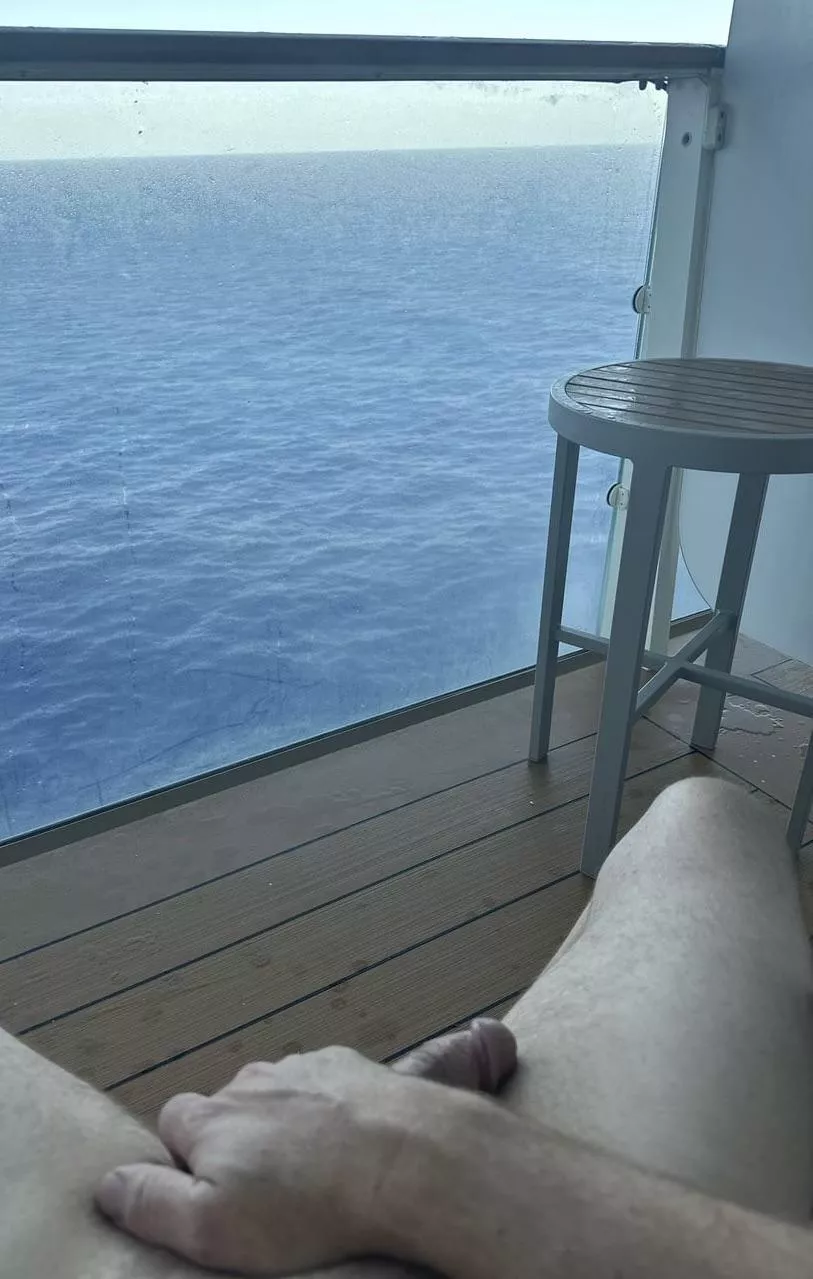 43 fit verbal dad looking for a slim twink, prefer under23. Ever jerked on a cruise ship balcony? my snap - wisco_dad posted by wiguy13579