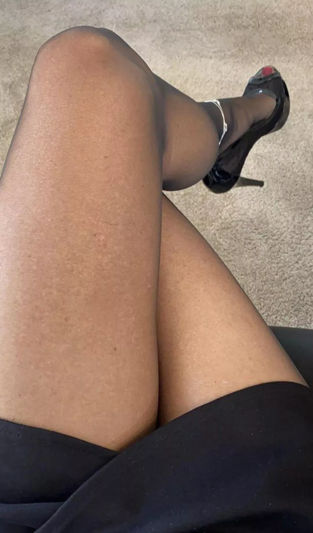 Alone today... Just wanna some fun (f4f) posted by Cute_Potato1611