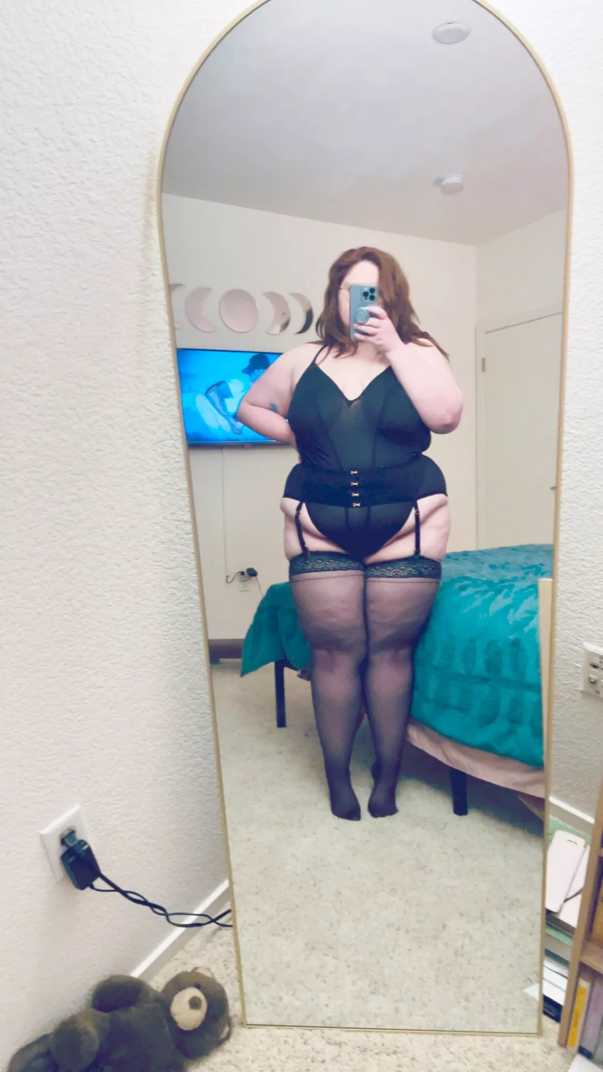 Another lonely Valentine’s Day in the books 🥲🫠 posted by whatspom