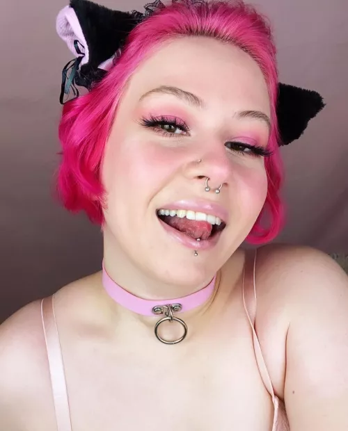 Can you guess my favorite color? by bogeyminx