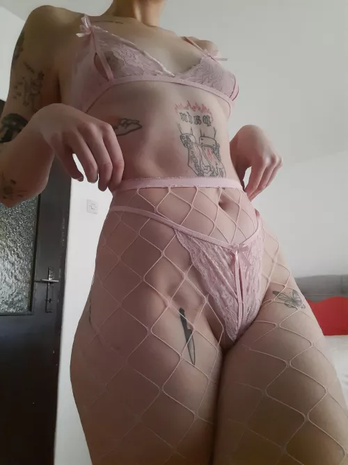 Can't resist showing off on Valentine's [img] by bigbrattybabe