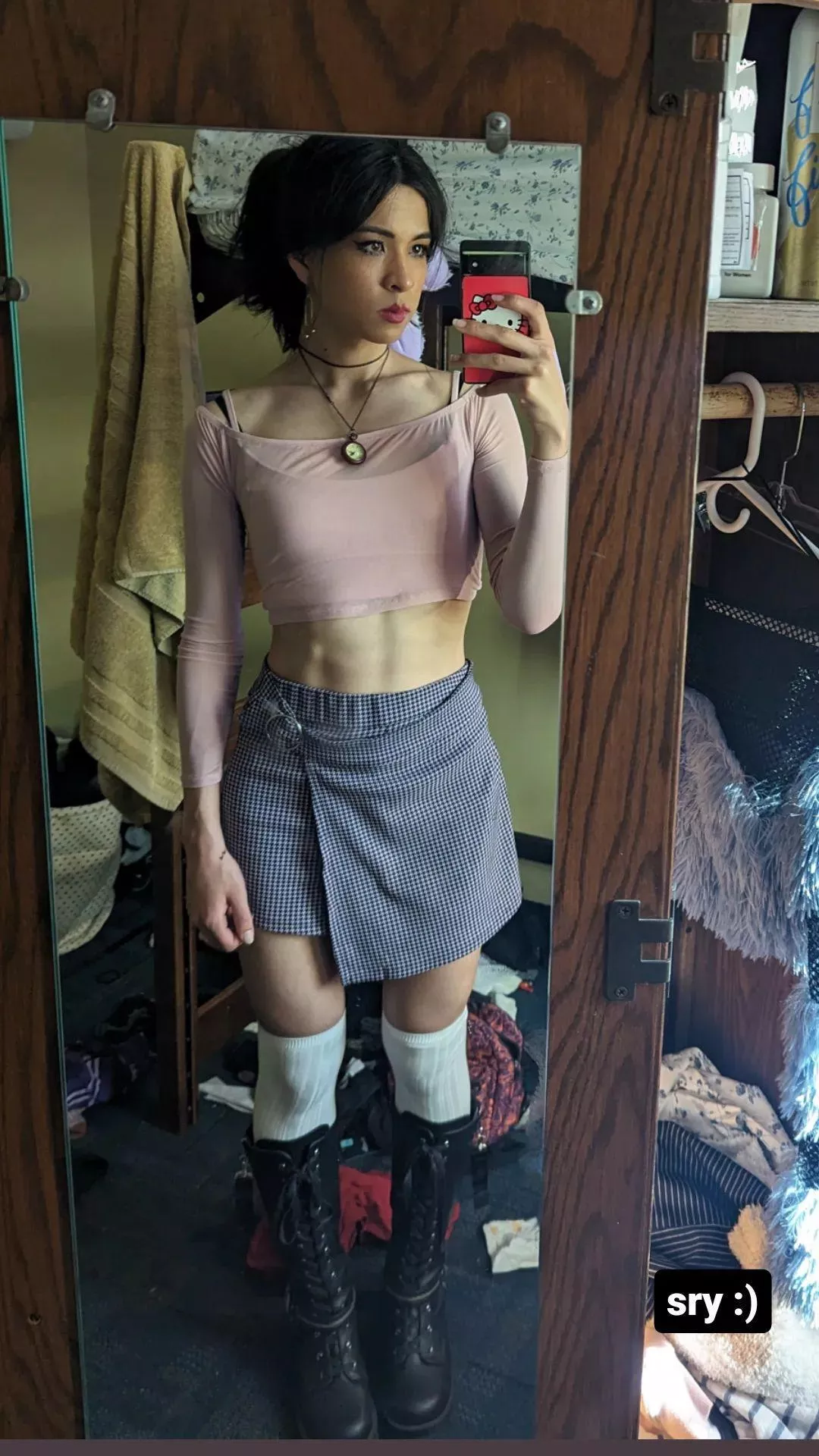 clean room or obnoxious fit. not both posted by Background-Aside-913