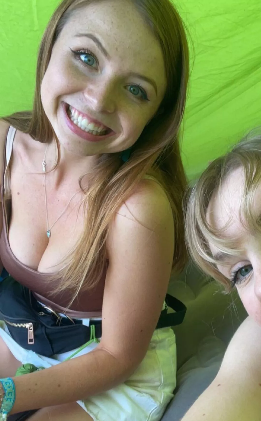 Cutie posted by Desperate-Jello-6984