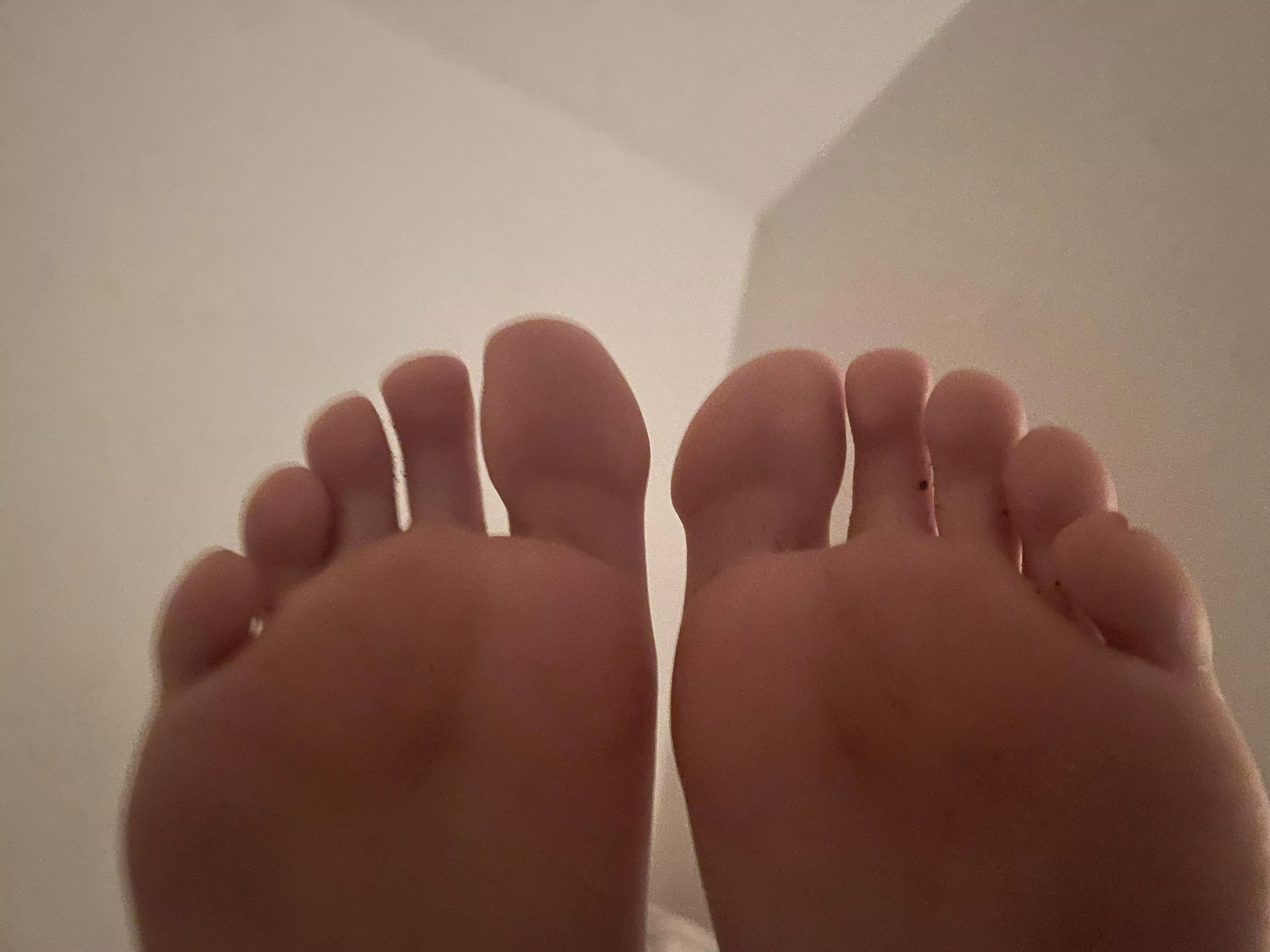 Dirty little toes (f) (oc) posted by JoinTheunicorn