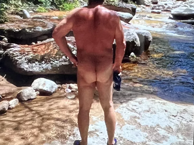 Enjoying nature by Lookingforsumnh