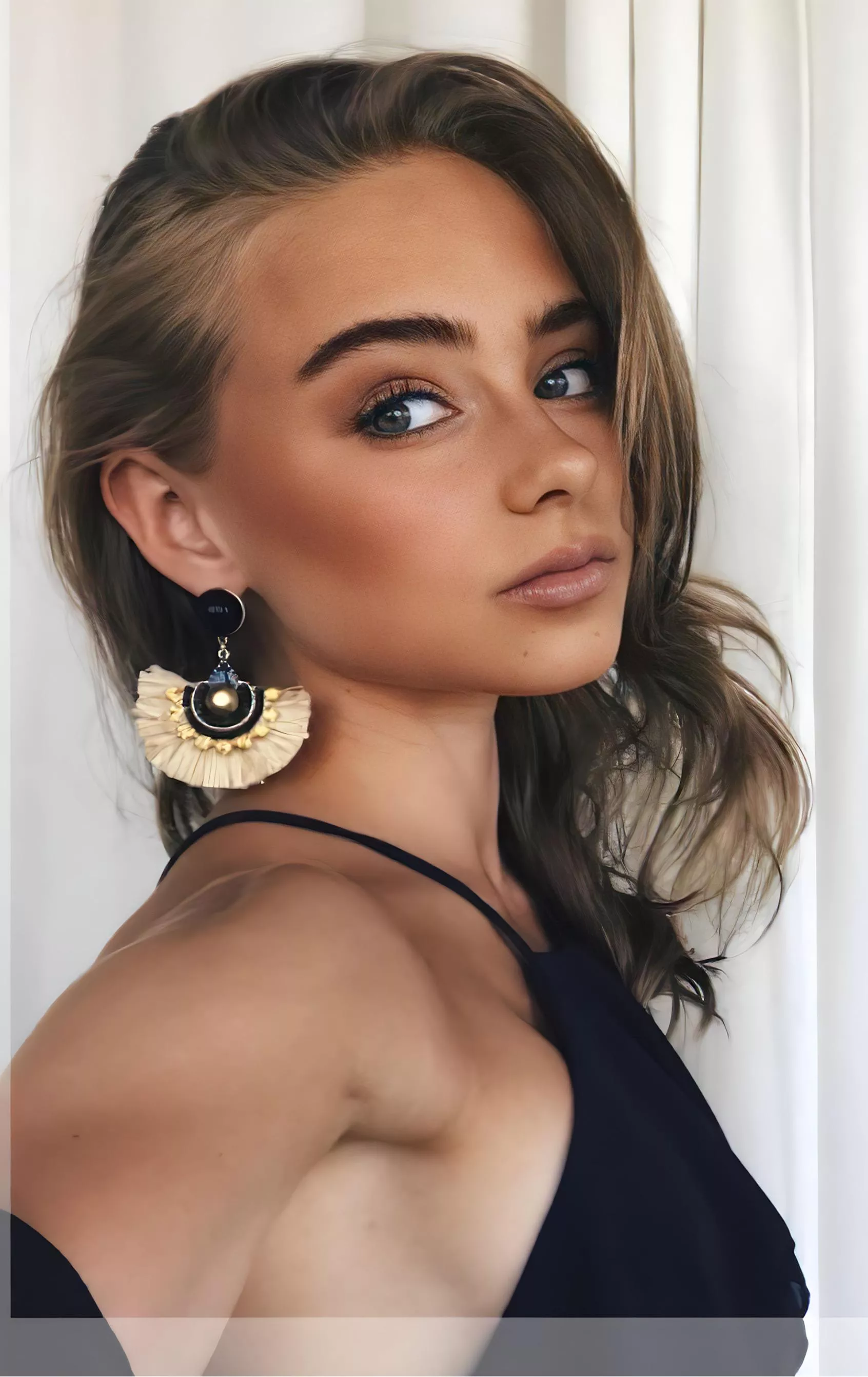 Felicia Cedergren posted by thiefinserra