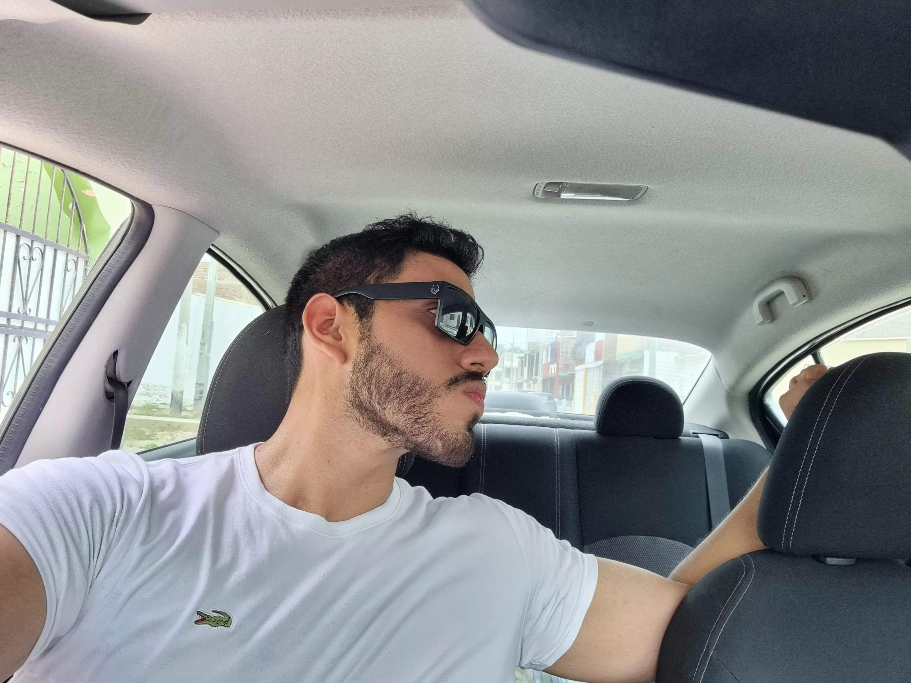 going somewhere😏 posted by Grandotesexy