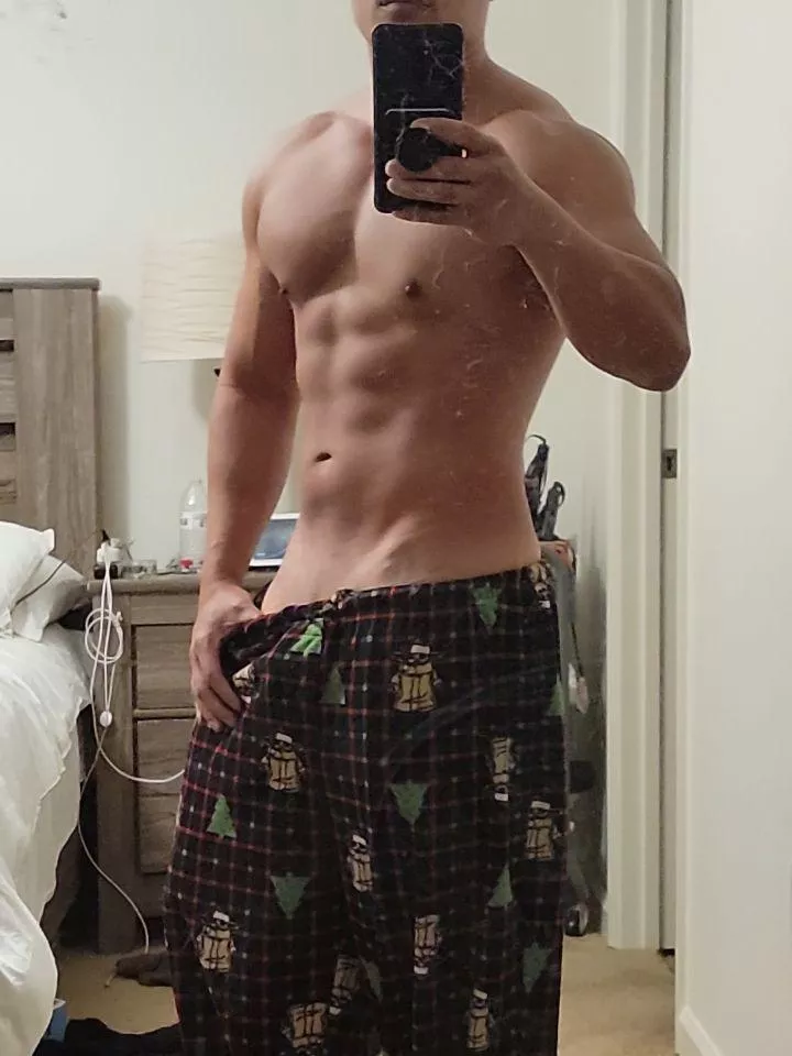 Happy V Day! Come unwrap your gift. posted by Dieselboy85