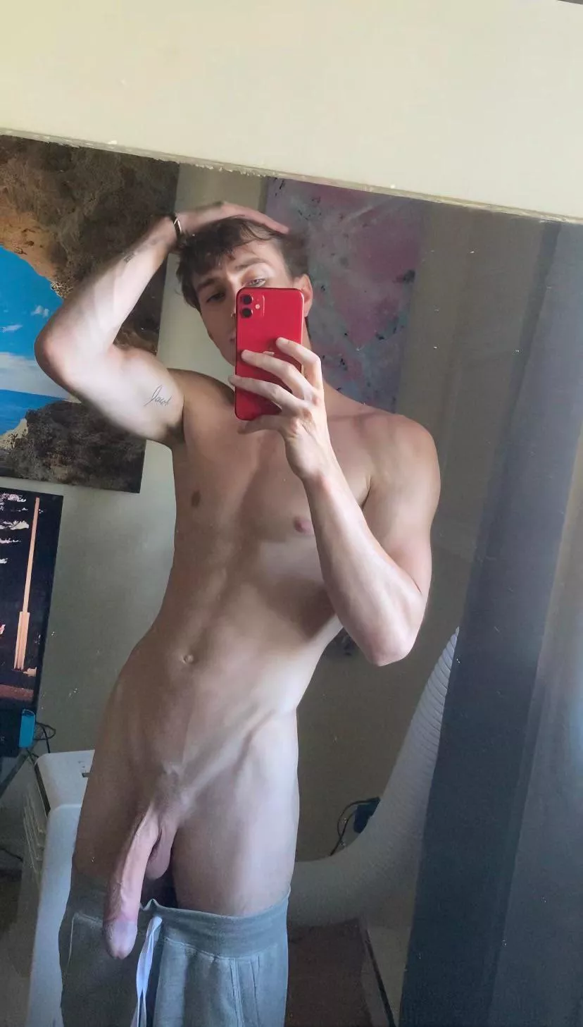 Here’s some Valentine Day Cock posted by Master_Dragonfly8237