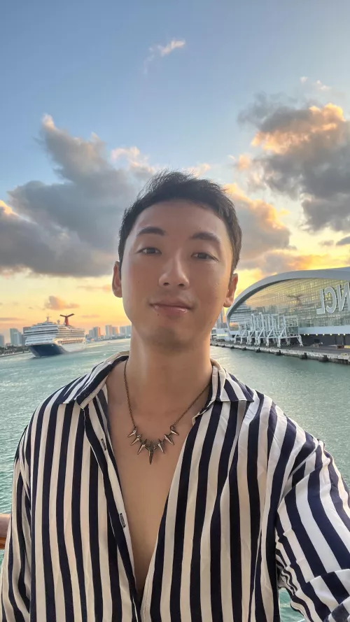 Hi! :) by chinuyasha