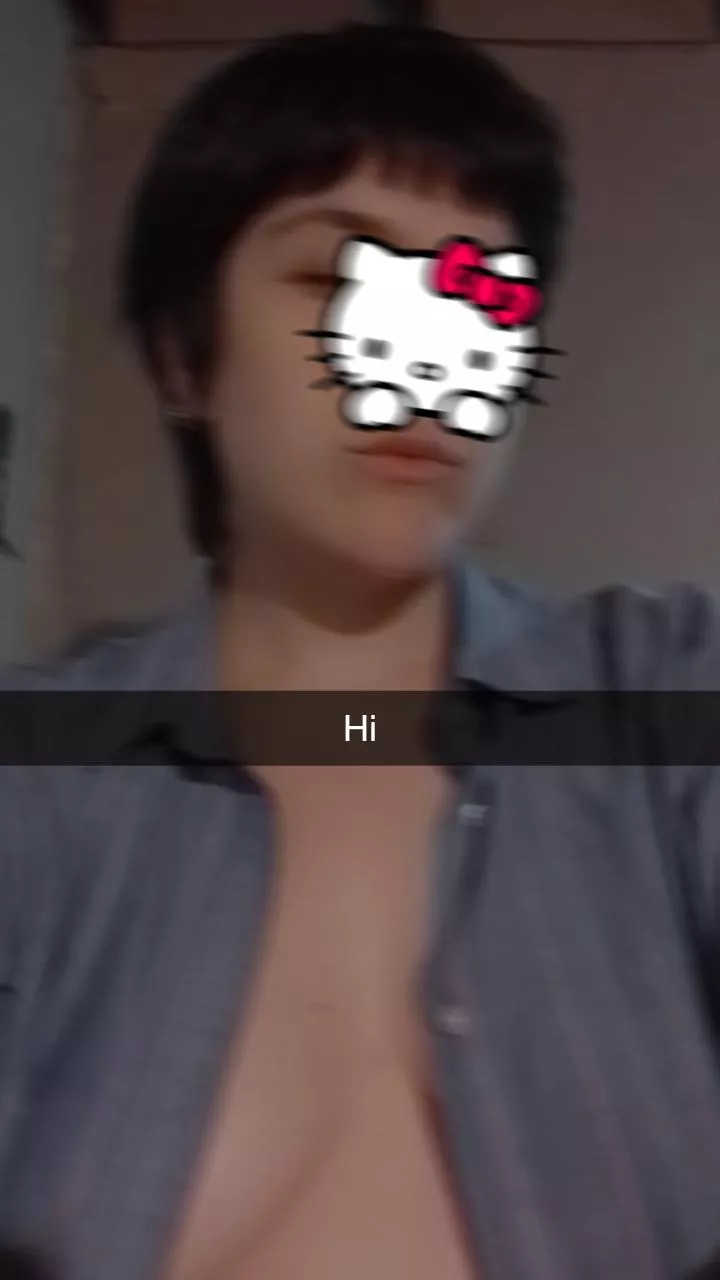 Hi, im so bored posted by fedraismyname