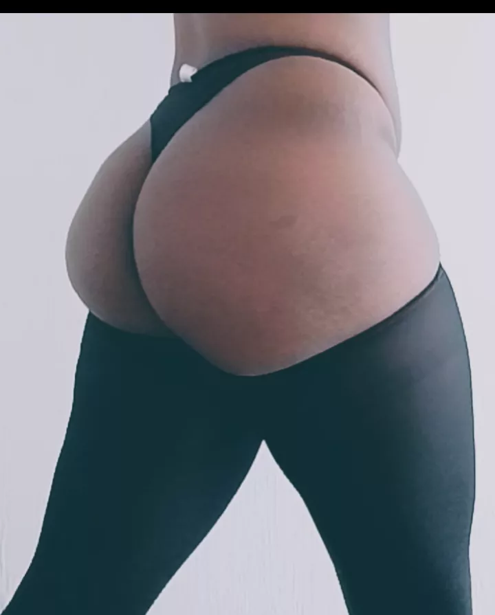 Honest opinions only🍑😉 posted by Dupa-Boo74577