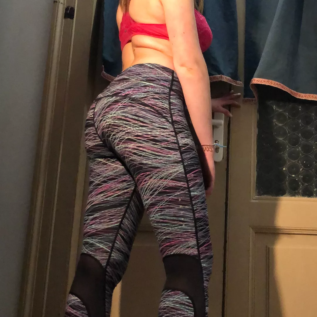 How long could you Edge on your Knees while i would have my ass very close to your Face posted by Celebration_Satisfie