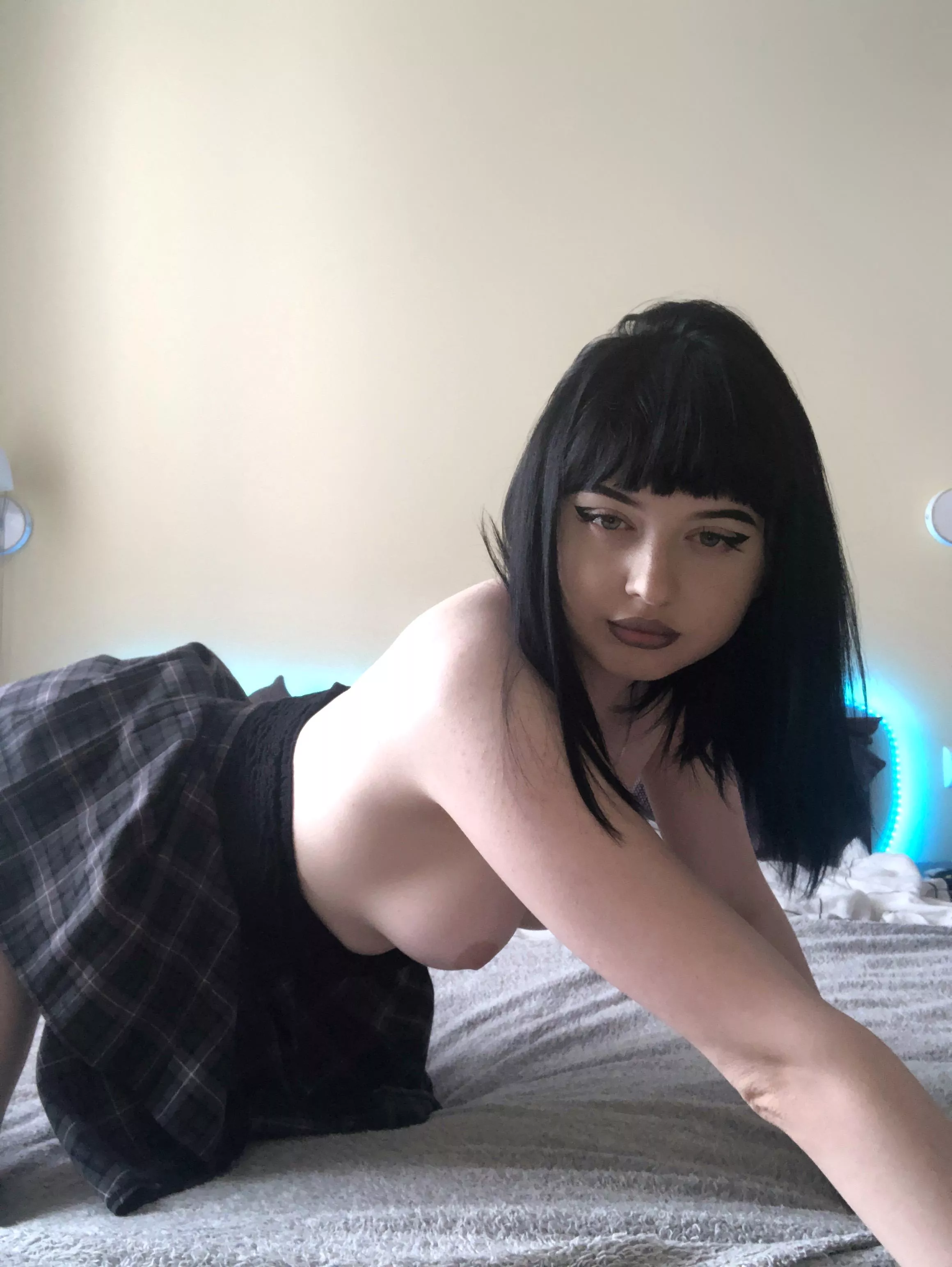 I don't like to wear a t-shirt, but I love my skirt posted by strawwwgg