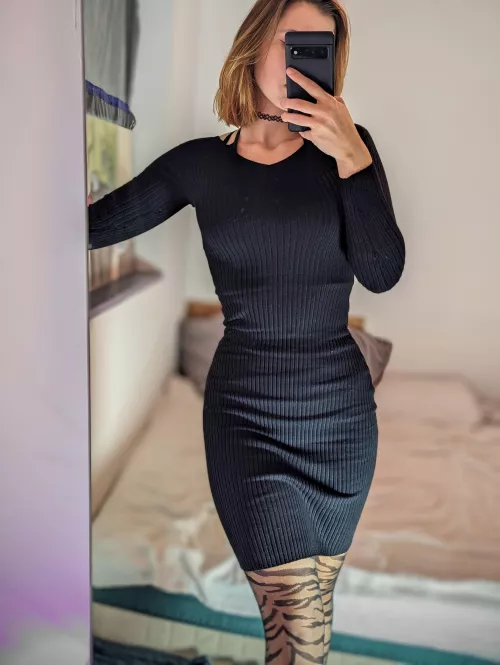 I hope you like curvy girls :> by mikomiaumiau